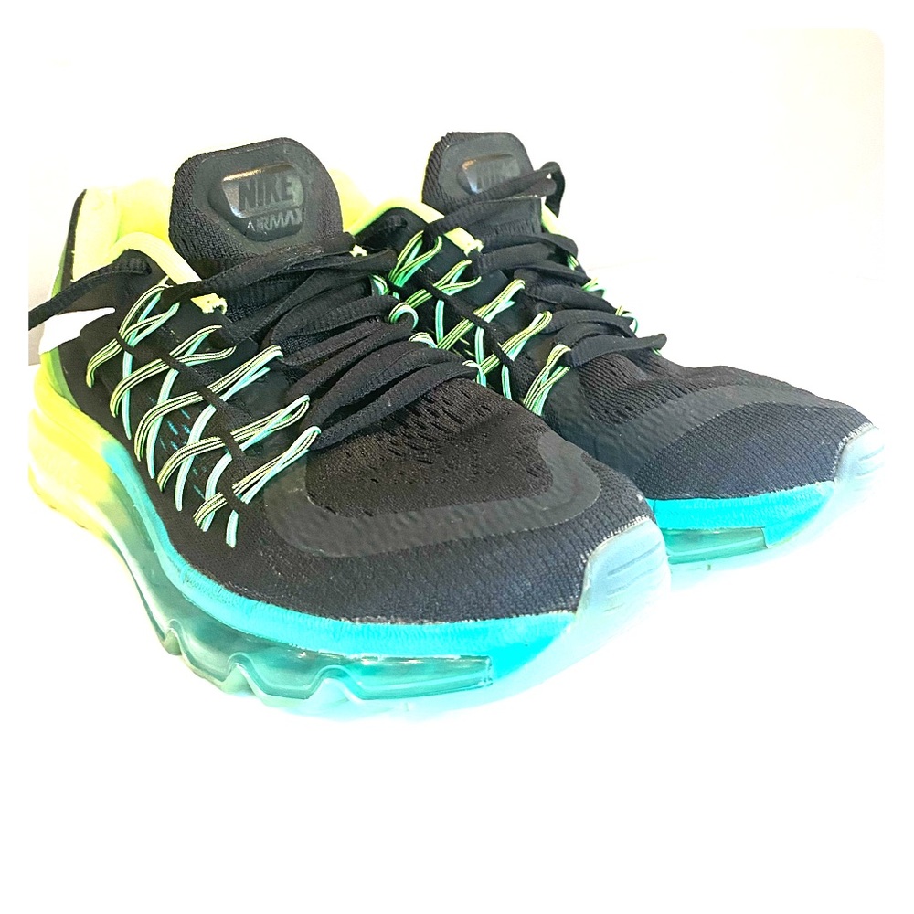 Nike Airmax, Size 4 Youth, 6 adult.
